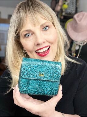 MYRA Sophia Turquoise Tooled Leather Card Holder